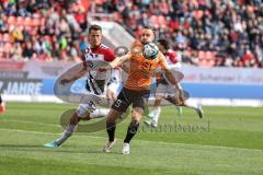 3. Liga; FC Ingolstadt 04 - FC Viktoria Köln; Zweikampf Kampf um den Ball David Kopacz (29, FCI) Schultz Michael (3 Köln)