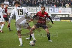 3.Liga - Saison 2022/2023 - SV 07 Elversberg - FC Ingolstadt 04 -Dominik Franke (Nr.3 - FCI) - Lukas Pinckert (Nr.19 - SV Elversberg) -  Foto: Meyer Jürgen