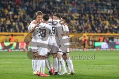 3. Liga; Dynamo Dresden - FC Ingolstadt 04; Tor Jubel Treffer Pascal Testroet (37, FCI) 1:2 Deniz Zeitler (38, FCI) Max Besuschkow (17, FCI) Felix Keidel (43, FCI) Mladen Cvjetinovic (19, FCI)