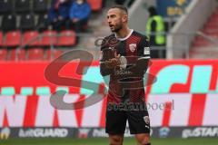 2.BL; FC Ingolstadt 04 - Karlsruher SC; bedankt sich Fatih Kaya (9, FCI)