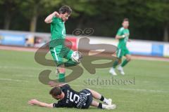 Bezirksliga - Saison 2024/25- FC Fatih - VFB Eichstätt II  - Julian Scholl grün Eichstätt  - Dardan Berisha schwarz Fatih - Foto: Meyer Jürgen