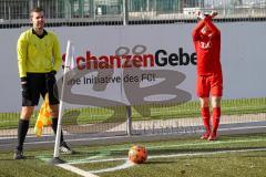 A - Junioren Bundesliga Süd/Südwest -  Saison 2021/2022 - FC Ingolstadt 04 - SC Freiburg - Keidel Felix (#8 FCI) beim Eckball - Foto: Meyer Jürgen