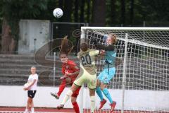 2. Fußball-Liga - Frauen - Saison 2022/2023 - FC Ingolstadt 04 - TSG Hoffenheim - Torwart Daum Anna-Lena (Nr.22 - FC Ingolstadt 04 ) - Backhaus Lina gold Hoffenheim - Foto: Meyer Jürgen