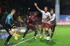 3. Liga; FC Viktoria Köln - FC Ingolstadt 04; beschwert sich Marcel Costly (22, FCI) Frederik Christensen (11, FCI) Ronstadt Frank (34 VK)
