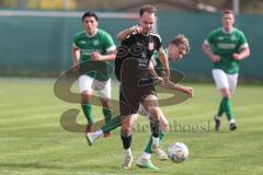 Kreisliga - Saison 2023/24 - Türkisch SV Ing - FC Gerolfing -  - Nikita Müller schwarz Türkisch - Timo Kraus grün Gerolfing - Foto: Meyer Jürgen