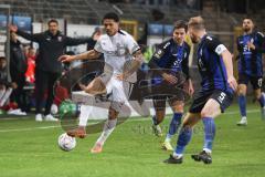 3. Liga; SV Waldhof Mannheim - FC Ingolstadt 04; Zweikampf Kampf um den Ball Justin Butler (31, FCI) Seegert Marcel (5 WM) Riedel Julian (3 WM)