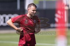 3. Liga; FC Ingolstadt 04 - Trainingsauftakt, erstes Training nach der Sommerpause; Max Besuschkow (17, FCI)