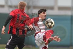 Kreisklasse - Saison 2025/26- Türk SV Ingolstadt - SC Steinberg-  - Umut Yürükal weiss Türkisch - Florian Weigl rot Steinberg  - Foto: Meyer Jürgen