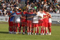 Freundschaftsspiel - Saison 2025/26 - FC Ingolstadt 04 II - Delay Sports -  Die Mannschaft bildet einen Kreis vor dem Spiel -  - XXXXX - Foto: Meyer Jürgen