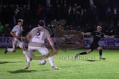 Toto-Pokal; ATSV Erlangen - FC Ingolstadt 04; Flanke Thomas Rausch (45, FCI) Marsel Lustig ( ATSV)