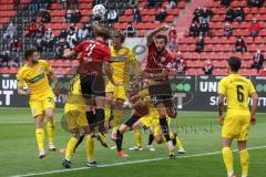 Relegation 1 - FC Ingolstadt 04 - VfL Osnabrück - Ecke Björn Paulsen (4, FCI) Robin Krauße (23, FCI)