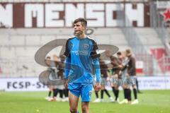 2.BL; FC St. Pauli - FC Ingolstadt 04, Niederlage 4:1, Merlin Röhl (34, FCI) geht vom Platz