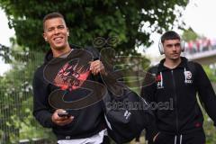 3. Liga; Energie Cottbus - FC Ingolstadt 04; vor dem Spiel Marcel Costly (22, FCI) Felix Keidel (43, FCI)