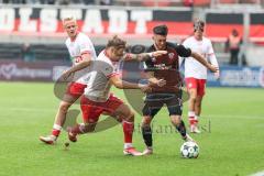 3. Liga; FC Ingolstadt 04 - Rot-Weiss Essen; Zweikampf Kampf um den Ball f19#Rios Alonso José Enrique (23 RWE) Sietan Janne (22 RWE)