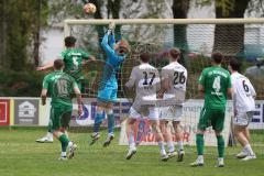Landesliga - Saison 2024/25 - SV Manching - FC Kempten - Simon Berger (Nr.5 - SV Manching) - Siebken Christoph Torwart Kempten - Foto: Meyer Jürgen