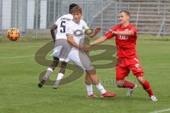 A-Junioren - Bundesliga Süd Fc Ingolstadt 04 - Eintracht Frabkfurt -  Brunner Felix #19 rot FCI - Hanna Tim weiss Frankfurt - Foto: Meyer Jürgen