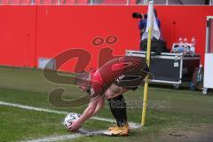 3. Fußball-Liga - Saison 2020/2021 - FC Ingolstadt 04 - FC Viktoria Köln - Marc Stendera (#10,FCI) beim Eckball - Foto: Meyer Jürgen