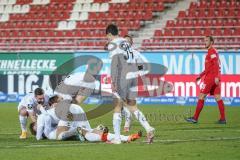 3. Liga - FSV Zwickau - FC Ingolstadt 04 - Tor Jubel Fatih Kaya (9, FCI) am Boden Marc Stendera (10, FCI) Dennis Eckert Ayensa (7, FCI) Merlin Röhl (34, FCI) Marcel Gaus (19, FCI)