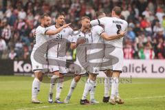 3. Liga; Energie Cottbus - FC Ingolstadt 04; Tor Jubel Treffer Yannick Deichmann (20, FCI) 1:2 Pascal Testroet (37, FCI) David Kopacz (29, FCI) Mladen Cvjetinovic (19, FCI) Benjamin Kanuric (8, FCI)