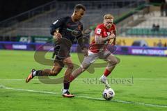 3. Liga; TSV Havelse - FC Ingolstadt 04; Zweikampf Kampf um den Ball Marcel Costly (22, FCI) Sommer Leon (22 Havelse)
