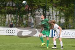 Bezirksliga - Saison 2024/25 - FC Gerolfing - SV Waldeck-München - Leo Zänger (Nr.11 - FC Gerolfing) - Lukas Obergrußberger weiss Waldeck - Foto: Meyer Jürgen