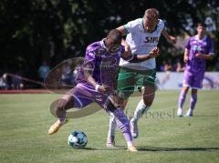 Testspiel - Saison 2026/27 - VFB Eichstätt - FC Ingolstadt 04 - Joseph Ganda (Nr.16 - FCI) - Daniel Hofrichter (Nr.8 - VFB Eichstätt) - Foto: Meyer Jürgen