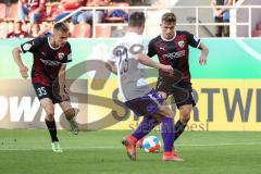 DFB Pokal; FC Ingolstadt 04 - Erzgebirge Aue; Zweikampf Dennis Eckert Ayensa (7, FCI) Barylla Anthony (23 Aue) Filip Bilbija (35, FCI)