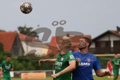 Bezirksliga - Saison 2023/2024 - SV Manching  - SpVgg Kammerberg - Reiner Meisinger (Nr.8 - SV Manching) - Alexander Nefzger blau Kammerberg - Foto: Meyer Jürgen
