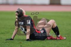 *** 2. Bundesliga Frauen - Saison 2025/26 - FC Ingolstadt 04 Frauen - VFL Bochum - Jenny Beyer (Nr.8 - FC Ingolstadt Frauen I) verletzt am Boden - XXXXX - Foto: Meyer Jürgen