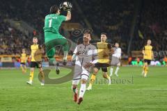 3. Liga; Dynamo Dresden - FC Ingolstadt 04; Torchance verpasst Deniz Zeitler (38, FCI) Kammerknecht Claudio (15 DD) Bünning Lars (23 DD) Torwart Schreiber Tim (1 DD)