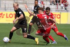 3.Liga - Saison 2022/2023 - SC Freiburg II - FC Ingolstadt 04 - Tobias Bech (Nr.11 - FCI) - Philipp Treu (Nr.2 - SC Freiburg II) -  - Foto: Meyer Jürgen