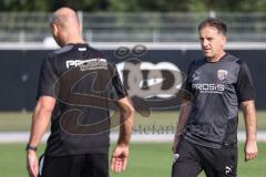 2.BL; FC Ingolstadt 04 - Neuer Cheftrainer Andre Schubert mit Co-Trainer Asif Saric im ersten Training, Co-Trainer Asif Saric (FCI) und Cheftrainer André Schubert (FCI)