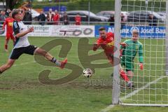 Kreisliga- Saison 2024/25- TSV Kösching - TSV Ober./Unterh.stadt-  -  Der 0:1 Führungstreffer durch - Amadeus Taubert weiss Ober-/Unterh.stadt  - jubel - Valentin Hafner rot Kösching - Michael Zimmermann rot Kösching - XXXXX - Foto: Meyer Jürgen