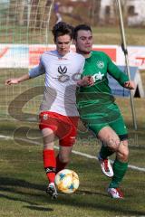 Bezirksliga OBB Nord - SV Manching - FC Schwabing München - Benedikt Vollnhals (#9 Manching) - Pirch Philpp weiss Schwabing - Foto: Jürgen Meyer