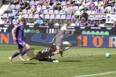 Relegation 2 - VfL Osnabrück - FC Ingolstadt 04 - Tor Chance Stefan Kutschke (30, FCI) scheitert an Torwart Kühn Philipp (22 VfL) Gugganig Lukas (4 VfL)