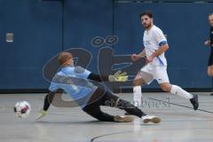 Hallenturnier MTV Ingolstadt - Saison 2025/26 - MTV Ingolstadt - Reichertshofen - Efe Bulut weiss Reichertshofen  - Ivan Covic Torwart  MTV - Foto: Meyer Jürgen