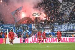 3. Liga; FC Ingolstadt 04 - TSV 1860 München; 1:2 hängende Köpfe, Bengalos Feuer Fanszene Ultras, Torwart Kai Eisele (25, FCI) motiviert