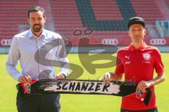 2. Fußball-Liga - Pressekonferenz - Vorstellung Cheftrainer Roberto Pätzold und Manager Profifußball Malte Metzelder - Saison 2021/2022 - FC Ingolstadt 04 - Manager Profifußball FCI Malte Metzelder links - Cheftrainer FCI Roberto Pätzold rechts - Foto: Me