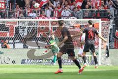 3. Liga; Rot-Weiss Essen - FC Ingolstadt 04; Torwart Kai Eisele (25, FCI) Lukas Fröde (34, FCI)