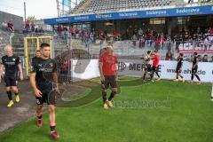 3.Liga - Saison 2022/2023 - SC Freiburg II - FC Ingolstadt 04 - Die Mannschaft bedankt sich bei den Fans - Visar Musliu (Nr.16 - FCI) - Nikola Stevanovic (Nr.15 - FCI) -  - Foto: Meyer Jürgen