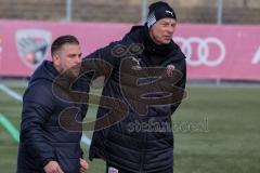 2. Frauen-Bundesliga - Saison 2021/2022 - FC Ingolstadt 04 - Eintracht Frankfurt II - Thorsten Splieth Co-Trainer (FCI) rechts - Winter Maikl Co-Trainer FCI links - Foto: Meyer Jürgen