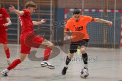 Hallenturnier MTV Ingolstadt - Saison 2025/26 - SV Zuchering - SV Kasing - Leopold Fröhlich rot Zuchering - Emre Erbas orange Kasing - Foto: Meyer Jürgen