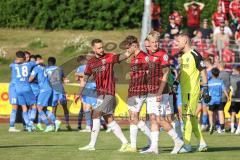 Toto-Pokal; Finale; FV Illertissen - FC Ingolstadt 04; Jeroen Krupa (48, FCI) vergibt den letzten Elfmeter und Illertissen wird Toto Pokal Sieger, Torwart Marius Funk (1, FCI) David Kopacz (29, FCI) Tobias Bech (11, FCI) Valmir Sulejmani (7, FCI) trösten