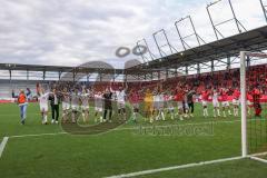 3. Liga; FC Ingolstadt 04 - SpVgg Unterhaching; Sieg Jubel Freude Spieler bedanken sich bei den Fans 3:0