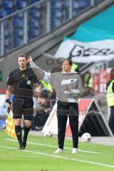 3. Liga; MSV Duisburg - FC Ingolstadt 04; an der Seitenlinie, Spielerbank Cheftrainerin Sabrina Wittmann (FCI)