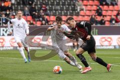 2.BL; FC Ingolstadt 04 - FC ST. Pauli; Dennis Eckert Ayensa (7, FCI) Zweikampf Kampf um den Ball Dzwigala Adam (25 Pauli)