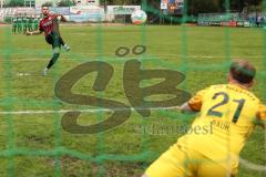 Toto-Pokal; VfB Eichstätt - FC Ingolstadt 04; Elfmeterschießen Tor Pascal Testroet (37, FCI) gegen Torwart Florian Rauh (Nr.21 - VfB)