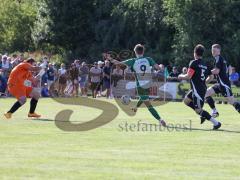 Relegation - Saison 2025/26 - SV Karlskron - FC Geisenfeld - Johannes Lehner TW Karlskron  - Kilian Thunig grün Geisenfeld vergibt einen 100% Torschance - Foto: Meyer Jürgen