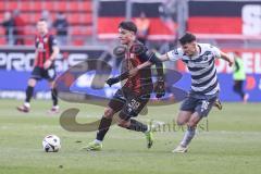 3. Liga; FC Ingolstadt 04 - SV Sandhausen; Zweikampf Kampf um den Ball Deniz Zeitler (38, FCI) Stolze Sebastian (36 SVS)