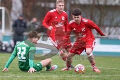 A-Klasse -  Saison 2025/26- TSV Baar/Ebenhausen - SV Manching II - Tim Pfafflinger rot Ebenhausen - Jordi Muntada Knapp grün Manching  - Foto: Meyer Jürgen